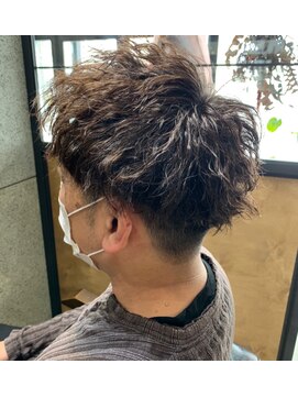 リンダテーラ(Linda tela) 【札幌　メンズカット/メンズパーマ（ツイストパーマ）】