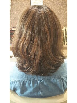 クチュール ヘアデザイン(Couture hair design) ミディアムパーマスタイル