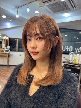 リコバイアフロート(riko by afloat) ミディアムレイヤー/姫カット/ウルフカット