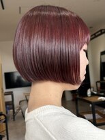 ショートボブ