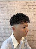 緩めアイロンパーマ×スキンフェード