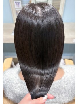 レンテ 千葉(LENTE) 美髪縮毛矯正で自然なヘアスタイルへ