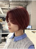 ツヤ感×赤カラー　大人ショートボブ