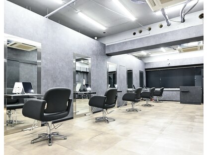 シンシア ドゥエ 新宿(CYNTHIA DUE)の写真