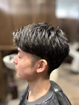 ザバーバー 日本橋高島屋SC(THE BARBER) ツーブロックパートスタイル