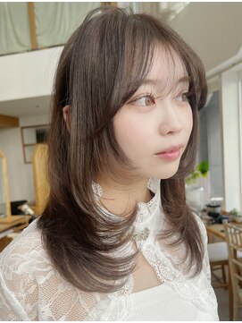 バイオレット 表参道店(Violet) ミディアムレイヤーハッシュカット顔まわりグレージュ