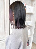 キャアリー(Caary)&nbsp;福山Caary切りっぱなしボブインナーパープル耳かけスタイリング