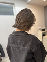 ブロンド(Blonde)&nbsp;アッシュグレージュ　くびれボブ