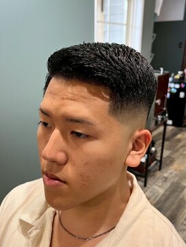 スタンドバーバー 柏(STAND BARBER) リバースセンターパート/ニュアンスウルフ/ダウンバング/柏