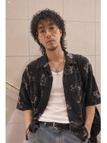 ロム 札幌大通(LOM) 縦落ちツイストウルフ