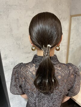 アフィナー(Afinar) タイトお洒落ヘアアレンジ