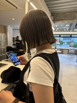 スリー ナカノシマ(three. Nakanoshima)&nbsp;【three.中之島】切りっぱなしボブ