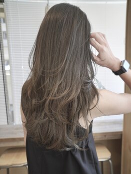 Mutでは、髪にも頭皮にも優しいカラー剤を使用♪繰り返し染めるからこそ、ダメージを最小限に◎