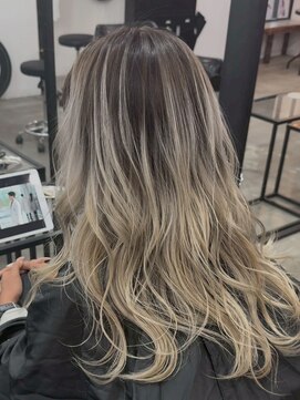 ウィリーベル 沖縄(WILLIE BELLE) 外国人風ハイライト/グラデーションハイライト/髪質改善/美髪