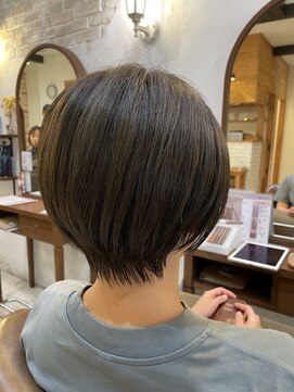 ヴィアンカ(Vianca) 大人丸みショートボブ