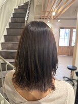 アトレ 福岡大名店(attrait)&nbsp;ツヤ感引き出すブラウンミディアム×大人っぽカット