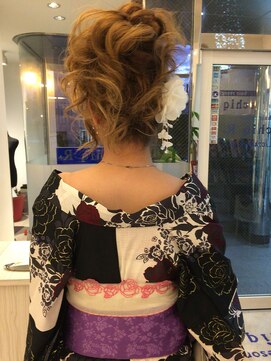 R 浴衣 花魁 ヘアアレンジ 盛り L ヘアーリゾートラシックアールプラス Hair Resort Lachiq R のヘア カタログ ホットペッパービューティー