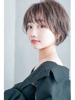 メーヴェ(Mowen) mowen 南堀江　丸みショート×ミルクティーベージュ×外国人風