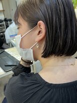 ヘアーエポック(hair epoque) 愛され大人切りっぱなしボブ・20代30代40代・前髪・艶アッシュ