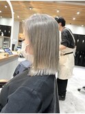 ケアブリーチで染めるホワイトシルバー【新百合ヶ丘】