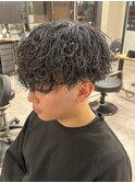 スパイラルパーマツイストパーマアップバング短髪メッシュ