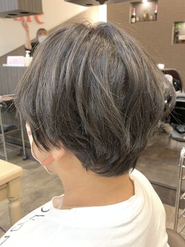 アルターリール(aL ter Rire) アッシュグレー/ハイライト/福原遼華