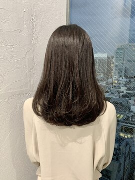 ザザアオヤマ(ZA/ZA AOYAMA) 結んでも可愛いレイヤーカット