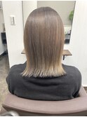肩下外ハネスタイル