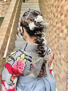 ネオリーブ チロル 横浜西口店(Neolive CiroL.) 卒業式セット☆ポニースタイルの編みおろしヘア