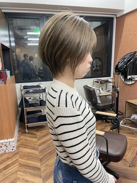 スイ(SUiii) ショートボブ