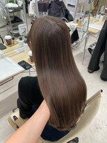 フルールバイアヴァンスクロス(Flulu by avance. cross)&nbsp;色持ち艶アッシュブラウン