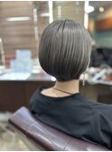 ショートボブ