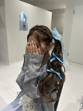 ヘアメイク アンク 編み込みカチューシャ&サイドポニー