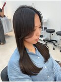 自然にまとまる大人顔まわりロングヘア
