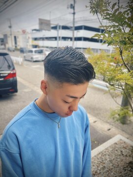 アレーズバイベニボンズ(Alaise by Beni,Bond's) フェザーアップ×スキンフェード