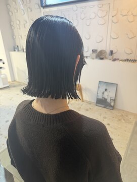 パースラヴ(PERS'LOV) 切りっぱなしボブ