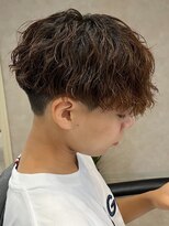 エルマーク 本山(L-MARK)&nbsp;シャドウパーマ/ツイストパーマ/メンズ/センターパート/波巻き