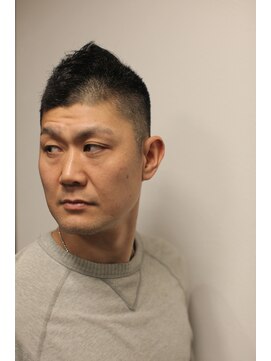 ヘアメイク グリーン アール(HAIR MAKE Green R) メンズモヒカンスタイル