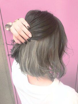 ランプ ヘアー(lamp hair) グレージュハイコントラストインナーカラー