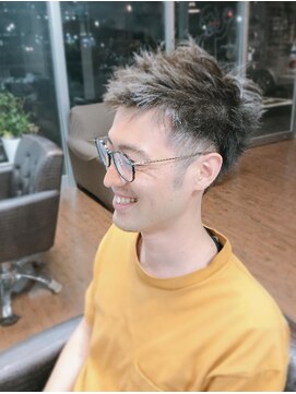 メグル(MEGURU,) ネコ型ロボットに助けられてる人