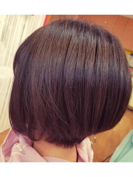 マーサヘアデザイン 安曇野店(Martha) 前下がりショートボブ