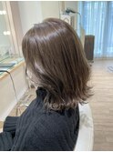 外ハネ ミディアム　ハニーベージュ