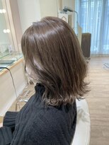 ネオリーブ チロル 横浜西口店(Neolive CiroL.)&nbsp;外ハネ ミディアム　ハニーベージュ