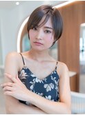 大人かわいい20代30代40代前下がり小顔丸みショートボブ
