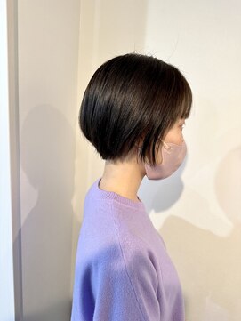 マリン(Marine) 20代30代ブリーチなし透明感カラーショートボブ