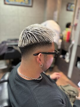 グロウヘアワークス(grow hair works) 大人なスキンフェード