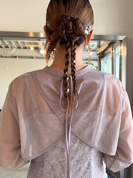 スワッグ(swag) ヘアセット編み込みブライダルヘア成人式ヘアセット