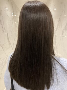 クララ ヒロシマ(CLALA Hiroshima) ショコラグレージュ／透明感カラー／ミディアム