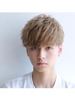 ゴールド 大阪 梅田店(GOALD)&nbsp;刈り上げマッシュ前下がりマッシュハイトーンツーブロック