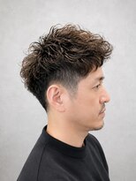 リボルバー 柏(Revolver) 大人のツイストスパイラルアップバング